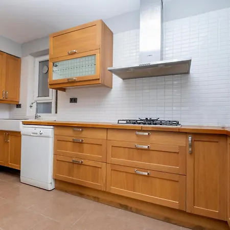 Fourlex Single Detached House - 2 Bathrooms - Location - Private Terrace Villa Istambul