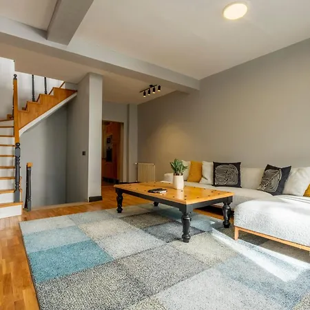 Fourlex Single Detached House - 2 Bathrooms - Location - Private Terrace Istanbul